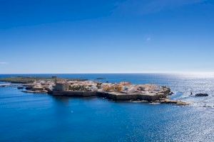La isla de Tabarca: un lugar perfecto para disfrutar con la familia y amigos