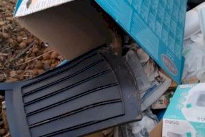 Recogen más de 15.000 kilos de basura en las playas de Dénia