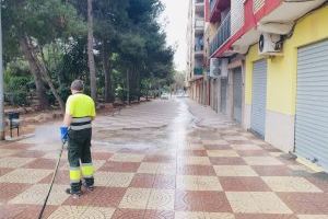 Paterna refuerza la limpieza de calles y zonas peatonales de cara a la celebración de la programación cultural segura