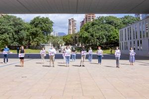 Minuto de silencio en Benidorm por la mujer asesinada en Navarra