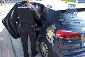 Cinco jóvenes agreden a los agentes de seguridad por querer acceder a un concierto sin entrada en el Grao de Castellón