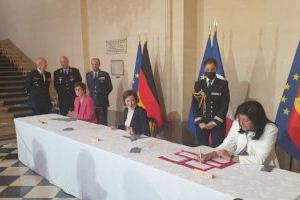 La secretaria de Estado de Defensa firma en París el Acuerdo de Implementación Nº 3 del Proyecto NGWS/FCAS