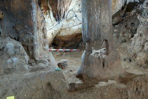 Las excavaciones de Cova del Randero concluyen con nuevos hallazgos sobre el asentamiento de grupos de cazadores recolectores