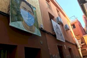 Petrer llenará de lienzos el casco histórico en la tercera edición de “Art al balcó”