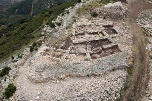La Diputación finaliza las excavaciones en el yacimiento del Tossal de la Vila de la Serra con importantes descubrimientos