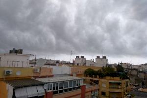 Las fuertes lluvias y tormentas amenazan este jueves a Castellón: activada la alerta naranja