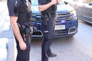 Una mujer roba al descuido una maleta con 22.700 euros en Valencia