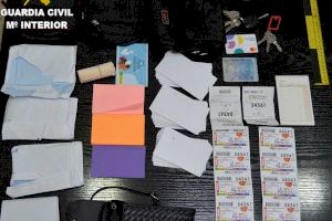 Dos detenidos por estafar más de 20.000 euros con el método de la estampita en Oliva