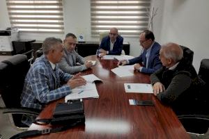 El Ayuntamiento de Orihuela firma un convenio con la Asociación de Empresarios del Polígono ‘Puente Alto’ para fomentar la modernización del área industrial