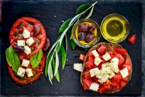 La dieta Mediterrània ajuda a millorar la memòria, segons un estudi amb participació valenciana