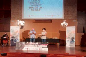 L'Escola Municipal de Pilota Valencian de Almenara recibe el premio promoción Paco Cabanes "El Genovés" por el fomento del deporte autóctono