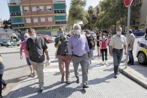 València posa en marxa un pla de reforç de la neteja en el barri de Marxalenes
