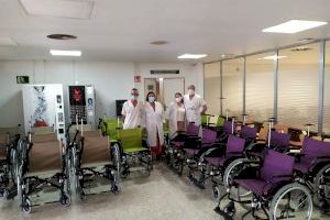 El Hospital General Universitario de Elche invierte más de 9.700 euros en la adquisición de una treintena de sillas de ruedas