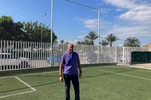 Deportes repara el vallado perimetral del Centro Deportivo Municipal Orihuela Costa