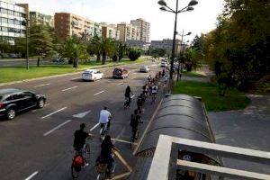 Podem exigeix un carril bici segregat entre Xirivella i l'Hospital General