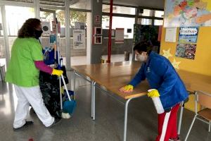 El Ayuntamiento de Alcalà-Alcossebre contratará a tres peones de limpieza a través del programa Avalem Experiència Plus