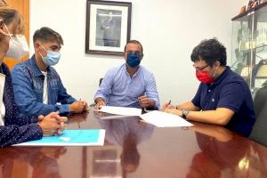 El Ayuntamiento de Peñíscola firma un convenio con la Cruz Roja para la colaboración en el servicio de Ayuda a Domicilio