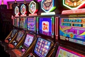 Compromís pide que se cobre el IVA a las loterías, juegos de azar y apuestas