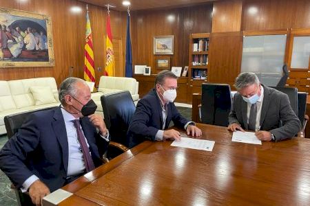 El Colegio Notarial firma un convenio con el Ayuntamiento de Xàbia para facilitar al ciudadano la liquidación de la Plusvalía y la consulta de deudas del IBI desde las notarías