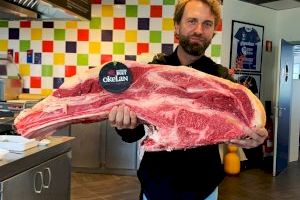Quant val la la costella bou més gran d'Espanya que pesa 11 quilos?