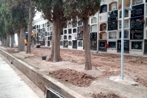L'Ajuntament de Burriana remodela voreres de la zona antiga del cementeri municipal