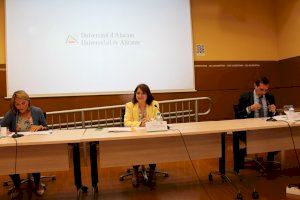 La Seu ciutat d'Alacant recupera la presencialitat amb el tradicional acte d'obertura de curs