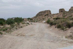 El Ayuntamiento aprueba en junta la inversión de 1,7 millones de euros para pavimentar y reparar los caminos de las seis Partidas Rurales de Alicante