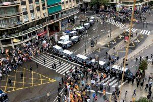 El 9 d’Octubre habrá mil policías en Valencia para controlar las cinco manifestaciones convocadas