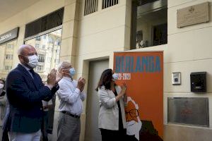 València homenajea a Berlanga con una placa en la casa donde pasó su infancia y juventud