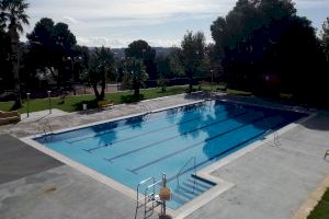 Compromís proposa climatitzar la piscina del poliesportiu de Xixona amb la calor que irradia l’aigua de les empreses