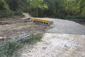 L'Ajuntament d’Alcoi construeix un pas per a vehicles d’emergència en el Racó Bonaventura-Canalons