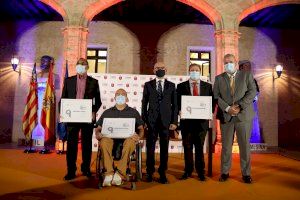 El músico Enric Parreño, la empresa Fritoper y el deportista Carlos Sanchis reciben los premios Castell de Alaquàs 2021
