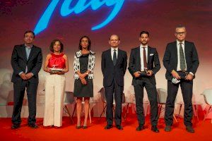 El bastón Egara de la UMH, ganador del Premio Talgo a la Innovación Tecnológica