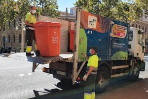 València adjudica la instalación de 300 contenedores para reciclar el aceite doméstico en las calles de todos los barrios y pueblos