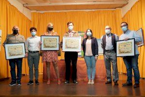 La Entidad Cultural Valenciana “El Piló” entrega el premio de su XLI Concurso Nacional de Pintura, I Bienal