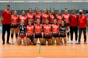 Victoria contundente del Familycash Xàtiva voleibol femenino contra el Albolote de Granada