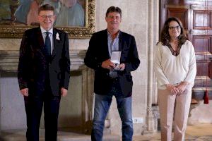 Ximo Puig destaca que la Distinción de la Generaliat a Mario Alberto Kempes reconoce su figura y su contribución al fútbol valenciano