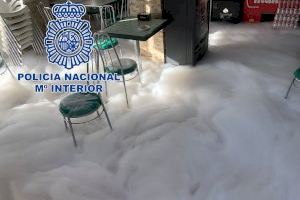 Detenido por rociar con gasolina un bar y a sus clientes en Alicante y amenazarles con prenderles fuego