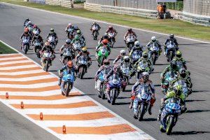 Un total de doce carreras durante el sábado y el domingo en la penúltima cita del certamen nacional de motociclismo