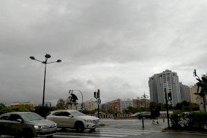 Alerta naranja en Valencia este viernes: llegan lluvias torrenciales, tormentas y frío