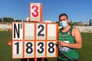 L'esportista natural de Cabanes, Arnau Llorens aconsegueix el rècord autonòmic en llançament de pes