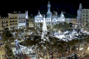 La plaça de l'Ajuntament de València tindrà una il·luminació diferent i 'cridanera' aquest Nadal