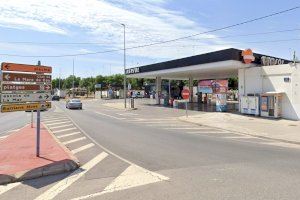 Roben de matinada en una gasolinera de Borriana i la Policia Local deté a l'autor