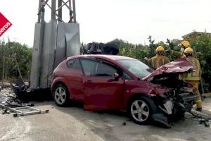 Una mujer de 34 años y un hombre de 37 heridos tras un accidente en la carretera de San Bartolomé en Orihuela