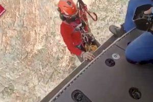 Rescate en Redován: dos escaladores terminan exhaustos y sin fuerzas para subir