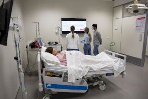 Alumnat d’Infermeria i Medicina de l’UJI participa en simulacions clíniques avançades