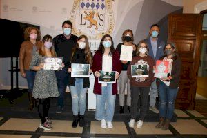Nules lliura els premis del Concurs Juvenil d’Il·lustració sobre Monstres Clàssics
