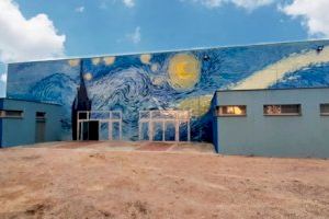 Una startup valenciana replica en Viena La Noche estrellada de Van Gogh en un mural gigante