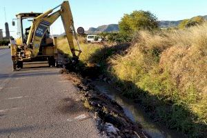 L'Ajuntament d'Almenara continua les tasques de neteja i millora de séquies, cunetes, passos d'aigua i camins rurals