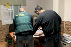 Detenidas tres personas en Aldaia pertenecientes a una red criminal dedicada a cometer estafas en la Comunitat